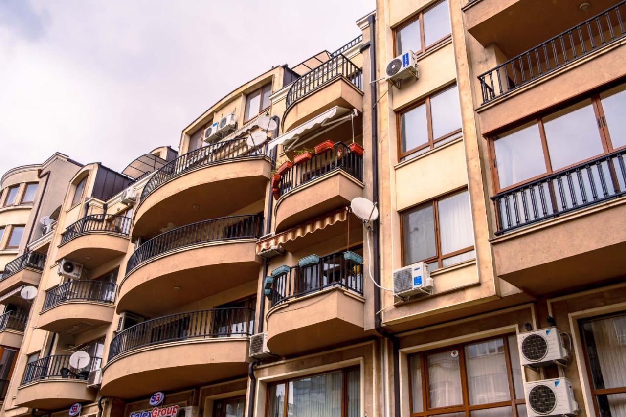 Semiramida Central Studio Варна Екстериор снимка